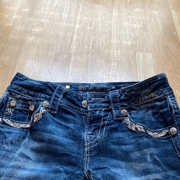 Miss Me Crop Jeans - Picture 2 of 11